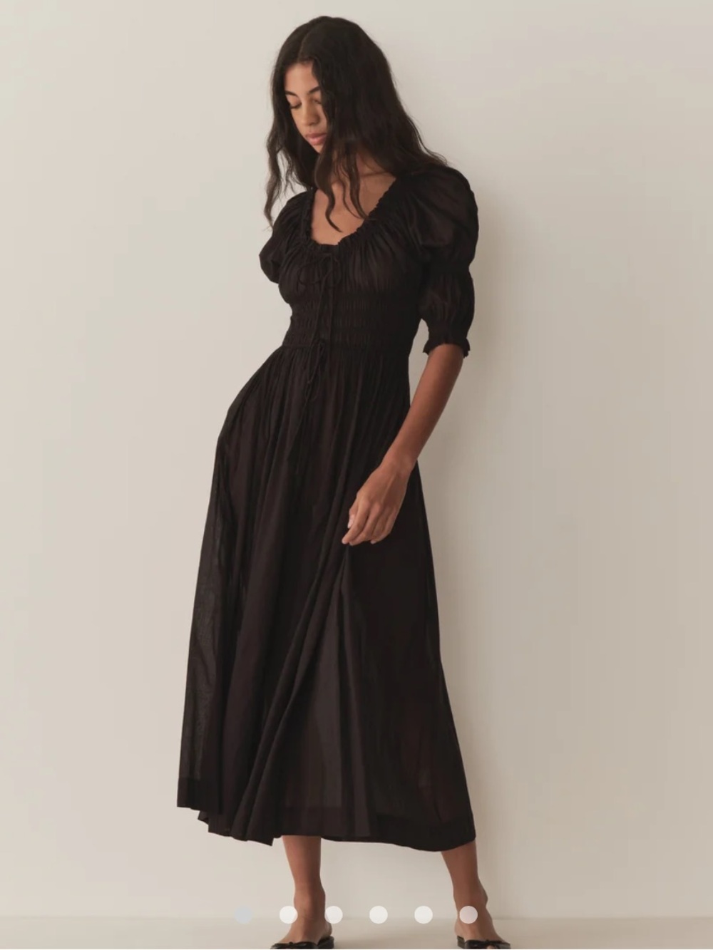 Doen Ischia shirred poplin puff sleeve midi dress in black - Picture 3 of 9
